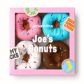 Chaussettes Donuts Kawaii présentées dans un emballage gourmand inspiré des donuts colorés.