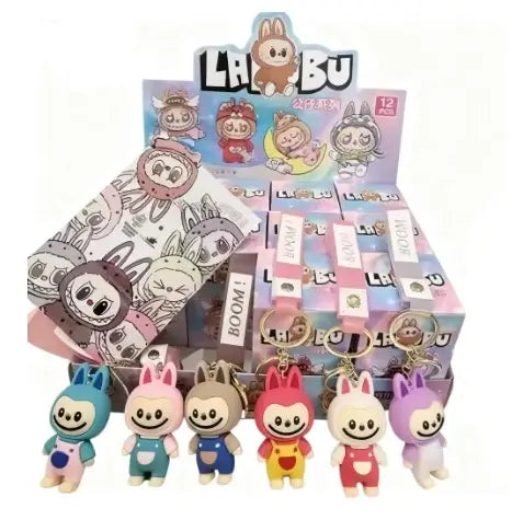 Collection de porte-clés Labubu multicolores avec plusieurs personnages kawaii à collectionner.
