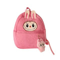 Sac à dos peluche Labubu rose doux et moelleux, accessoire kawaii idéal pour enfants et collectionneurs.